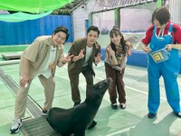 東京ホテイソンと横田真悠。(c)TBS