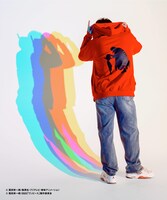 「シルエットZIPパーカー」レッド