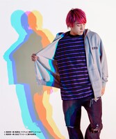 「シルエットZIPパーカー」グレー