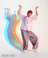 「ワンポイントシャツ」Lピンクと「柄イージーパンツ」。