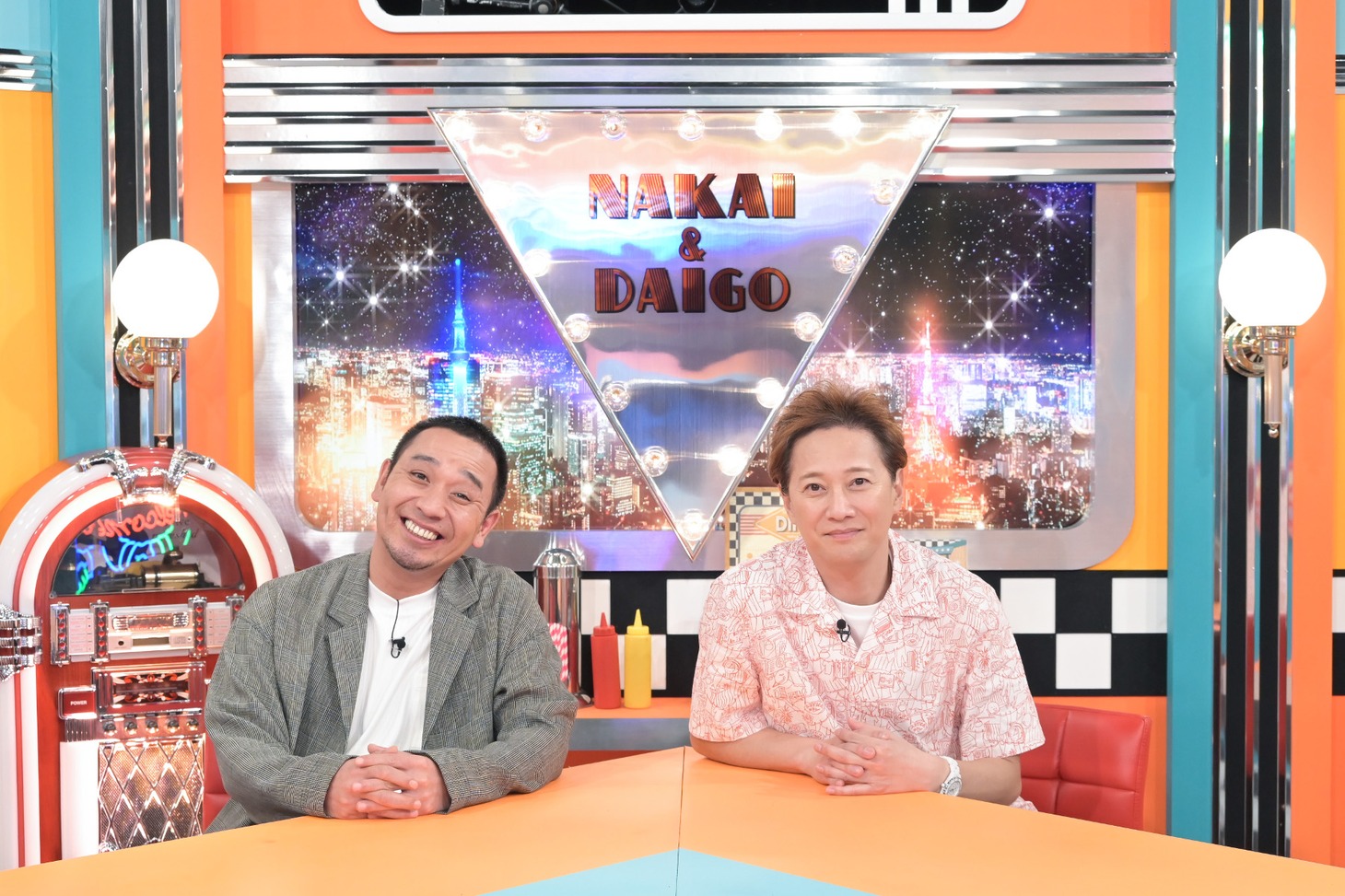 「中居と大悟を口説く夜」に出演する（左から）千鳥・大悟、中居正広。(c)TBS