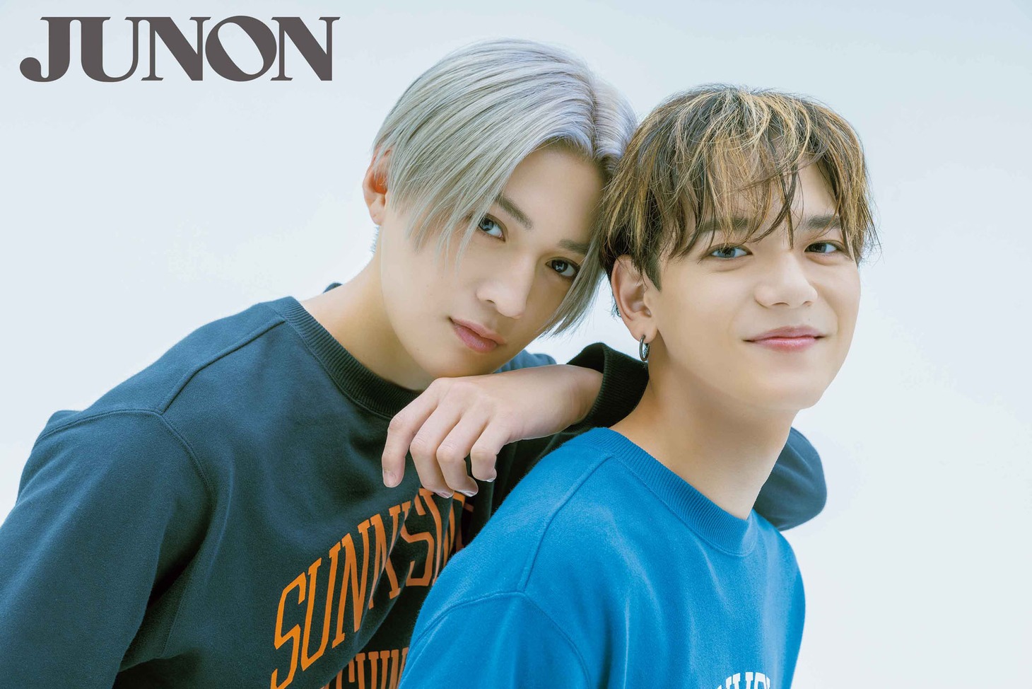 「JUNON」2022年10月号より、FANTASTICS from
EXILE TRIBEの八木勇征と中島颯太。