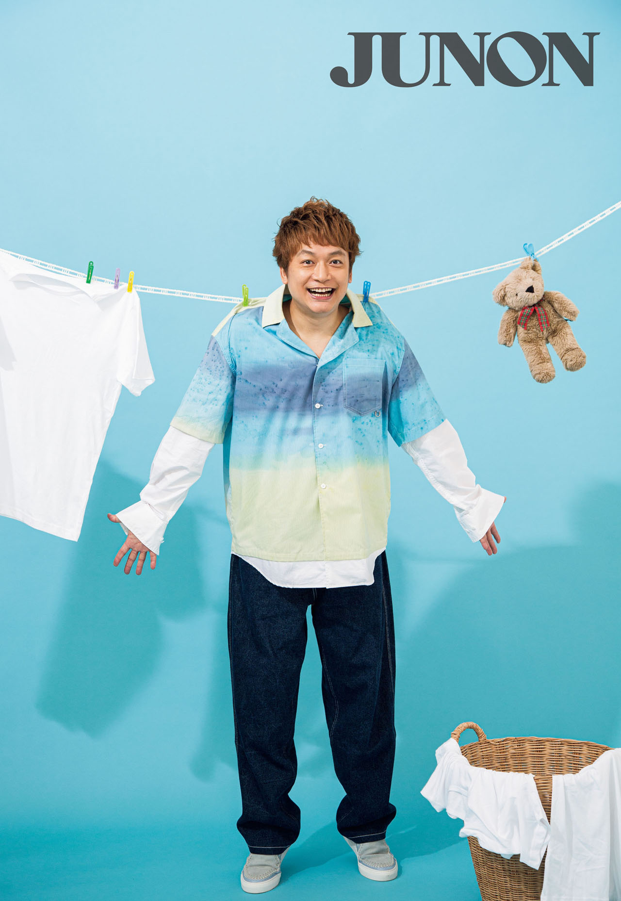 「JUNON」2022年10月号より、香取慎吾。