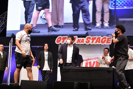 鬼越トマホークにめちゃくちゃに言われる藤原寛副社長。