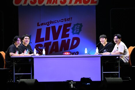 「マヂカルラブリー×オズワルドのRADIO COLLABO STAND」に出演したマヂカルラブリー（左）とオズワルド（右）。