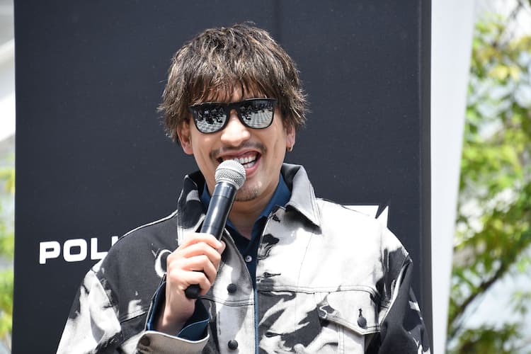 Exitりんたろー が結婚 相方兼近と 東京のお父さん 佐久間pが証人に お笑いナタリー Exitりんたろー が結婚 相方兼近と 東京のお父さん 佐久間pが証人に お笑いナタリー
