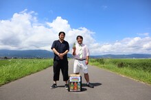 左から佐久間宣行氏、ラランド・ニシダ。