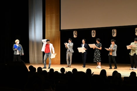 加点タイムの大喜利コーナーで「大喜利むじぃー！」と感想を述べる山口コンボイ（みたらし祭り・りゅうせい）。