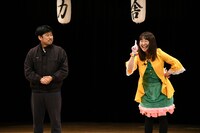 エキシビションとしてコントを披露する最高の人間。