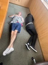 配信MCを務めたスリムクラブ。