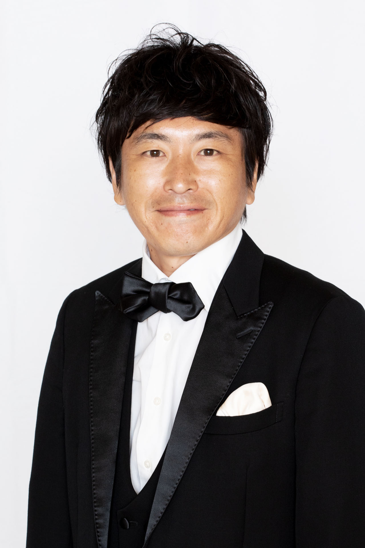しずる村上