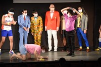 にゃんこスター・スーパー3助から帽子を奪う流れ星☆ちゅうえい。