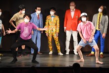 手前左から流れ星☆ちゅうえい、にゃんこスター・スーパー3助。