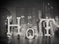 WebCM「やさしい無声エガ（映画）」編より。