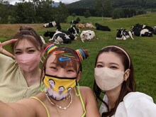 左から、ゆうちゃみ、フワちゃん、生見愛瑠。(c)フジテレビ