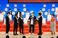 「吉本新喜劇座員総選挙」結果発表イベントの様子。
