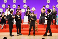「吉本新喜劇座員総選挙」結果発表イベントの様子。