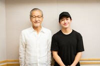 大竹まこと（左）と佐野玲於（右）。