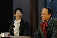 妻夫木聡（左）とナイツ塙（右）。