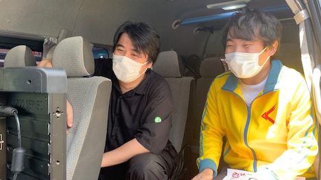 佐久間宣行プロデューサー（左）とランジャタイ国崎（右）。