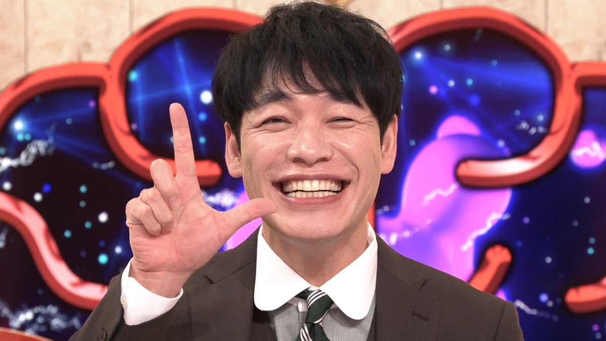「クイズ！THE違和感SP」で千鳥ノブのピンチヒッターとして緊急MCを務める麒麟・川島。(c)TBS