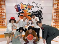 「オンエア決めろ！─笑武─」の出演者たち。