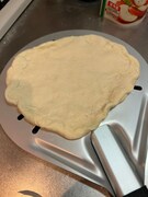 生地を伸ばす。