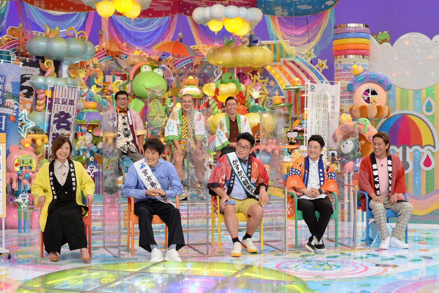 「アメトーーク！」に「観光大使芸人」として出演する（前列左から）大久保佳代子、千原ジュニア、ビビる大木、和牛・水田、狩野英孝、（後列左から）Wエンジン・チャンカワイ、カミナリ。(c)テレビ朝日