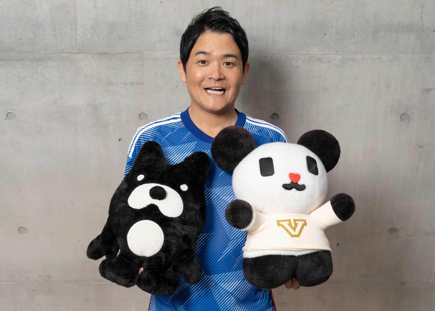 「ABEMA・テレビ朝日-FIFA ワールドカップ応援サポーター」に就任した千鳥ノブ。