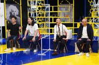 かが屋（左）と5GAP（右）。