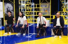 かが屋（左）と5GAP（右）。