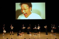 「即興顔面対決」で強さを見せるアインシュタイン稲田。