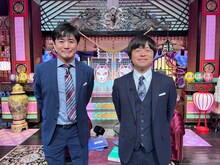 左から劇団ひとり、バカリズム。(c)日本テレビ