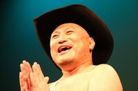 ハリウッドザコシショウ（撮影：二瓶 彩）