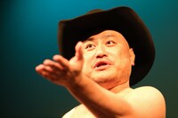 ハリウッドザコシショウ（撮影：二瓶 彩）