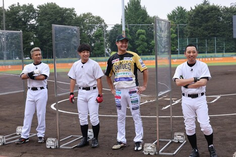 左から、ELLY、ティモンディ、千鳥・大悟。(c)テレビ朝日