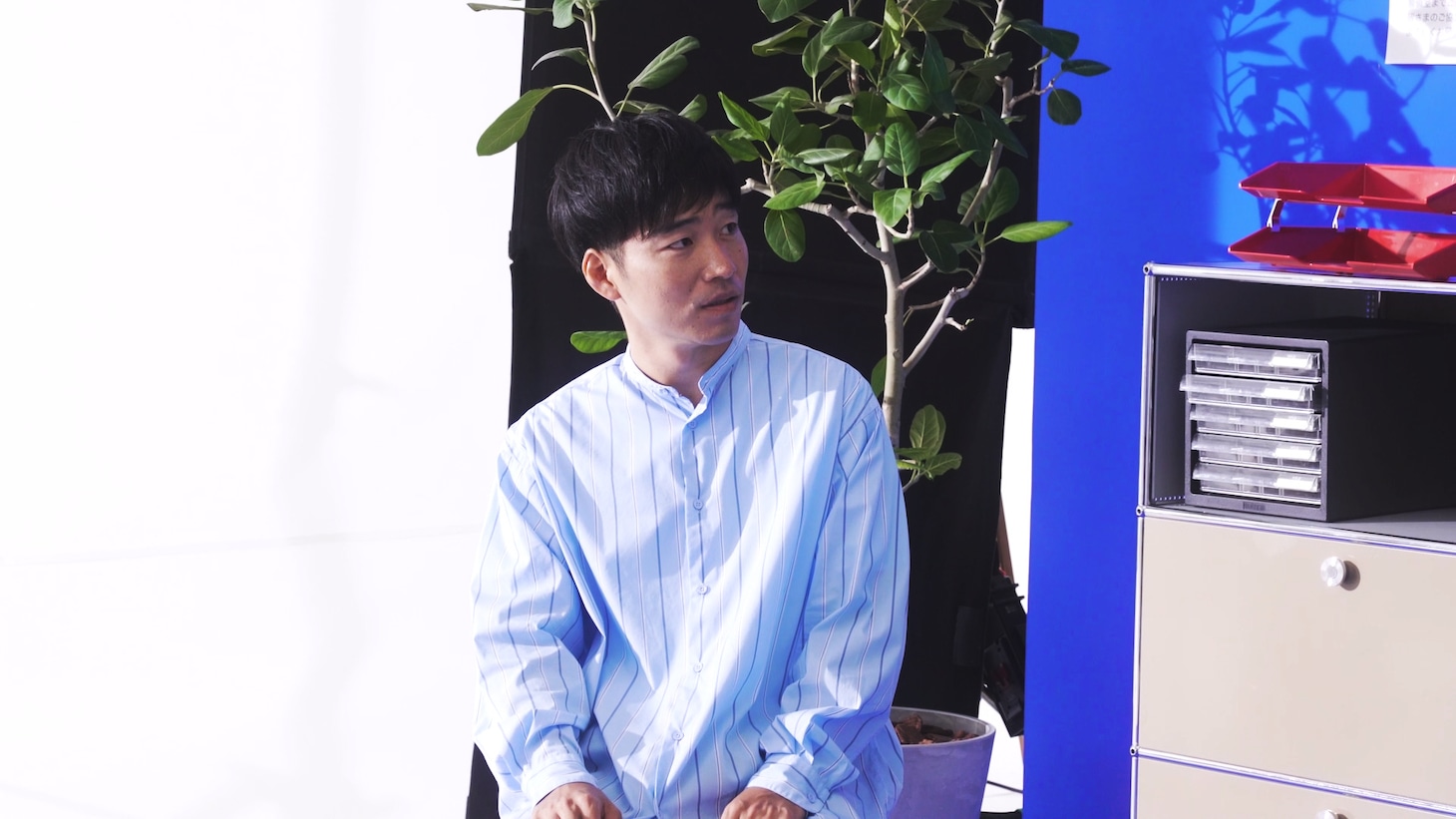 CM撮影中のジャルジャル後藤。