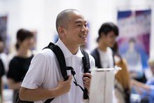 ドラマ「壁サー同人作家の猫屋敷くんは承認欲求をこじらせている」に出演する、ゾフィー上田。(c)ABCテレビ