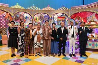 「有吉クイズ ゴールデン進出記念2時間SP」に出演する（左から）野村真季アナ、みちょぱ、霜降り明星せいや、出川哲朗、有吉弘行、島崎和歌子、バイきんぐ小峠、錦鯉。(c)テレビ朝日