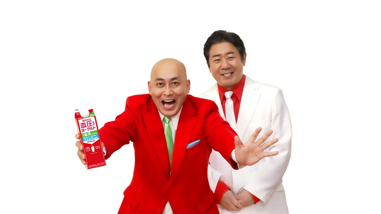 錦鯉・渡辺、漫才中イスに座って小休憩