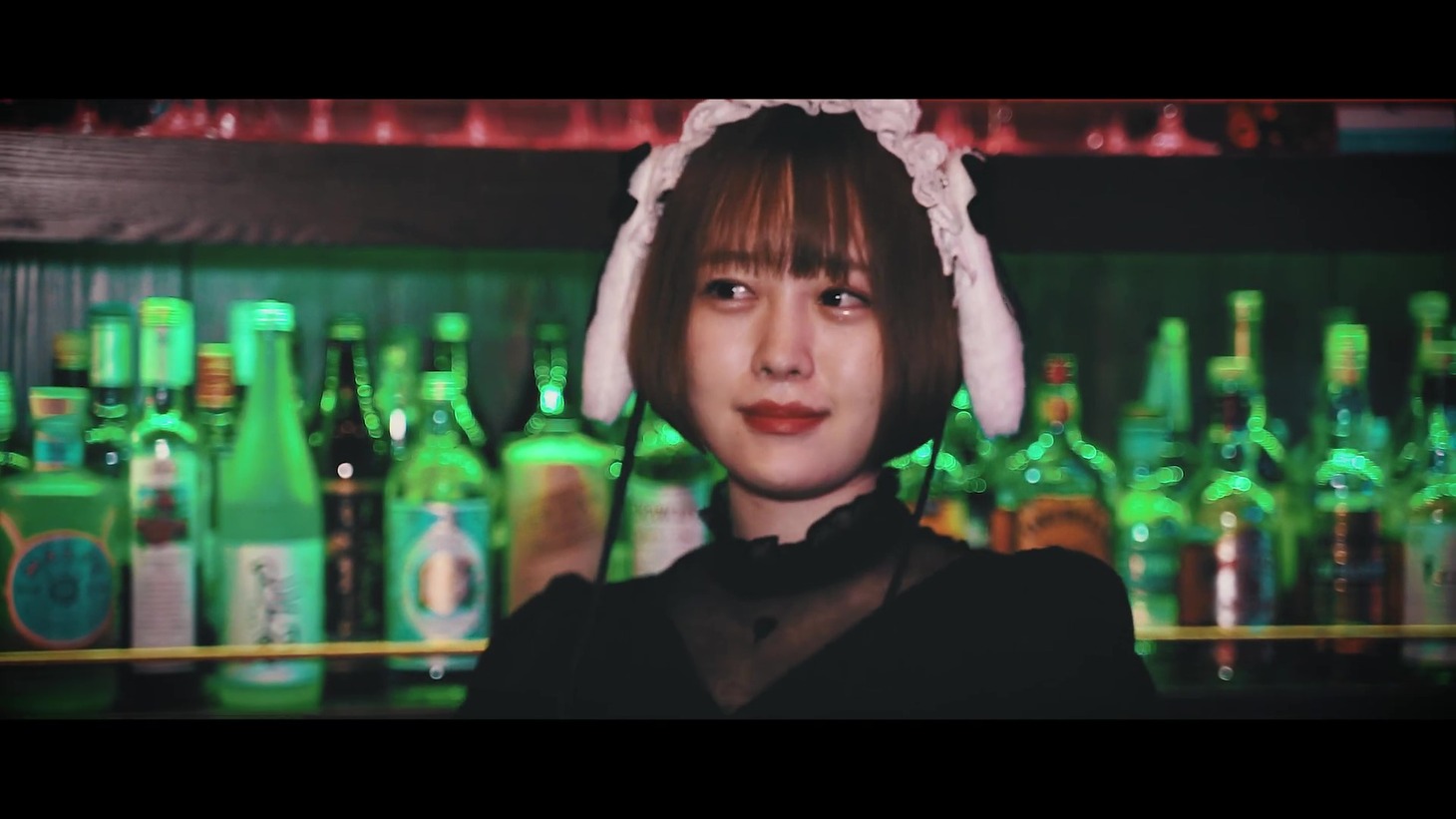 「”RAKUMACHI” (Official Manzai Video)」より。