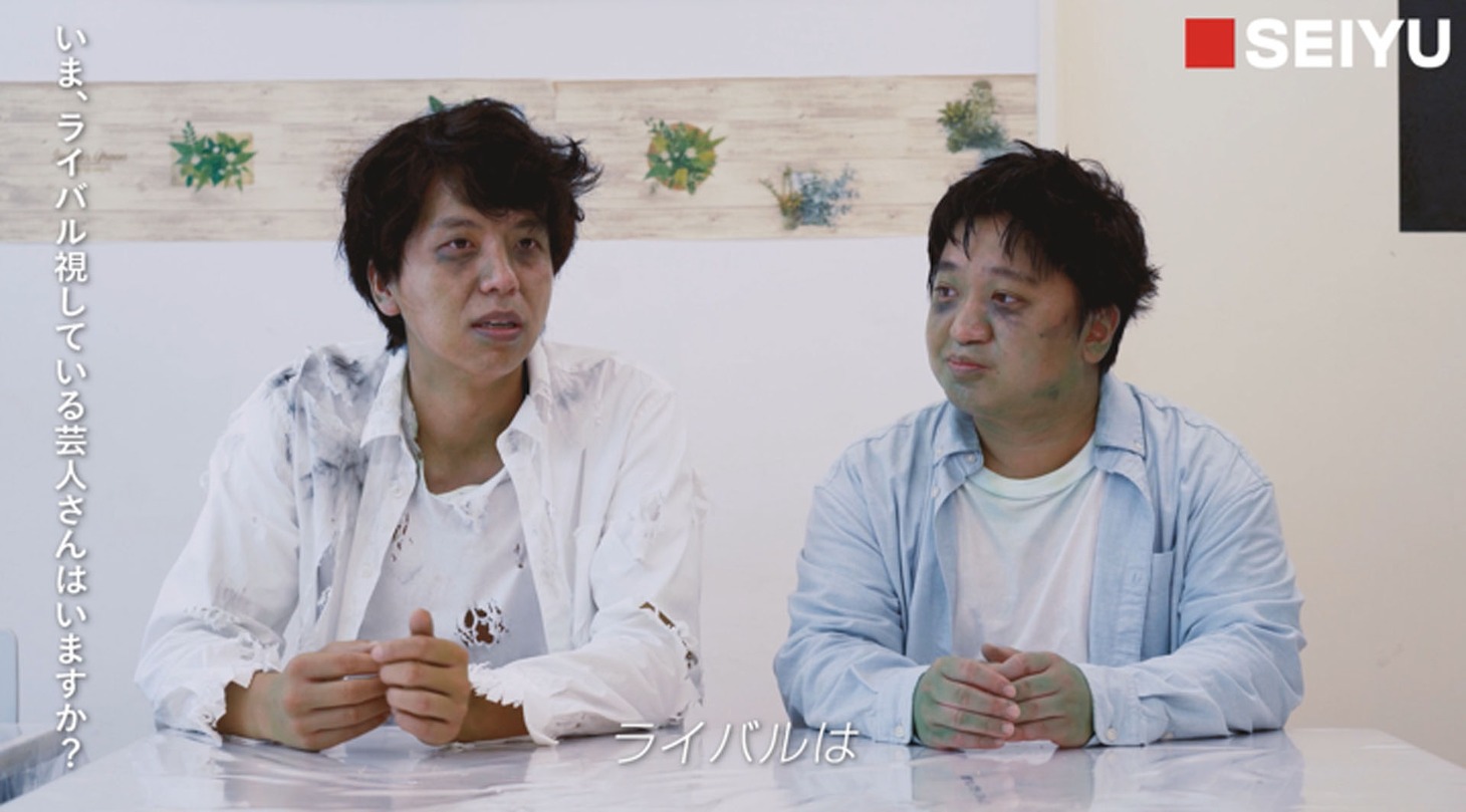 ソンビ姿でインタビューに答えるニッポンの社長。