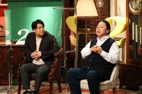 左から、佐久間宣行、伊集院光。(c)テレビ朝日