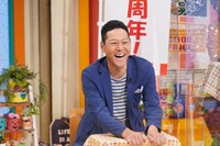 東野幸治 (c)読売テレビ