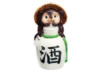 「大きくなっちゃっタヌキ」お酒が大きくなっちゃったver.