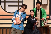 「オールスター即興LIVEコメディ アドリバー」より。