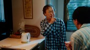 「赤いきつね緑のたぬき」の新CM「夜食大作戦」編より。