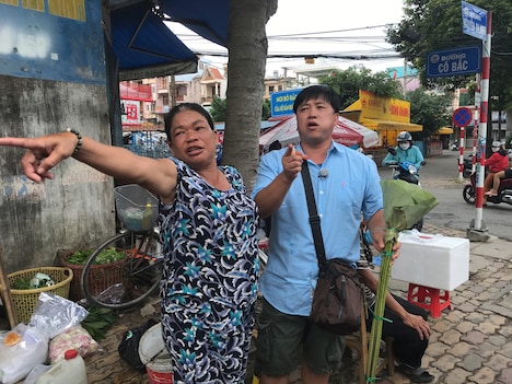 スギちゃん（右）の旅の様子。(c)BS朝日