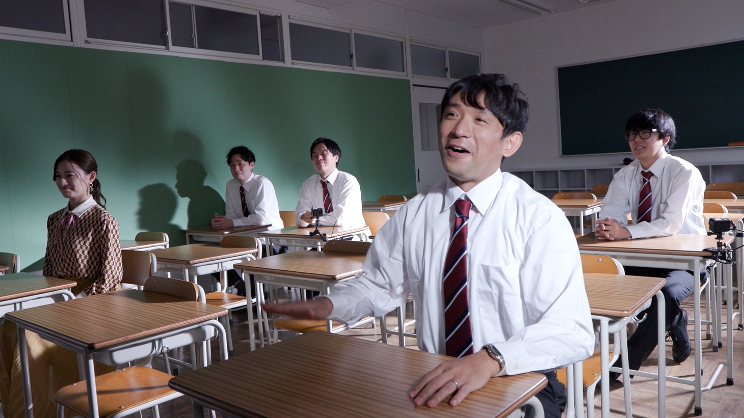 「アルピーテイル」に出演するアルコ＆ピース酒井ら。(c)テレビ朝日