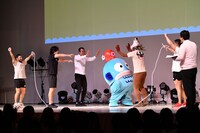 大縄跳びが成功した場面。